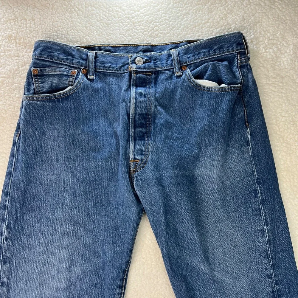Levis 501 Jeans Mens 38x32 Fit 34x29 Blue Medium Wash Western Straight Leg Denim